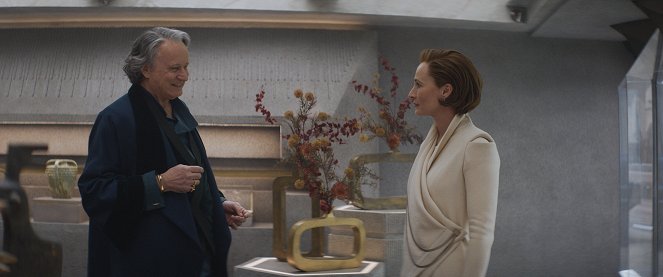 Star Wars : Andor - Season 1 - Bejelentés - Filmfotók - Stellan Skarsgård, Genevieve O'Reilly