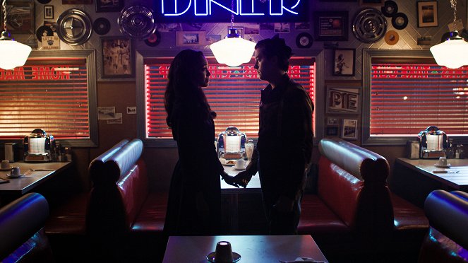 Riverdale - Luku 118: Don't Worry Darling - Kuvat elokuvasta - Erinn Westbrook, Cole Sprouse