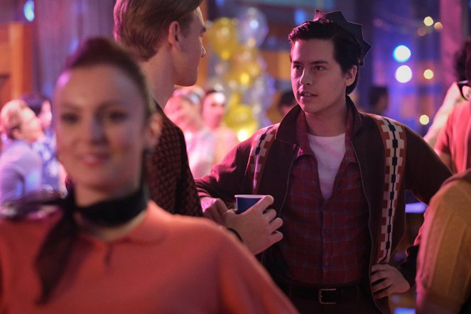 Riverdale - Season 7 - Chapter One Hundred Nineteen: Skip, Hop and Thump! - Photos - Cole Sprouse