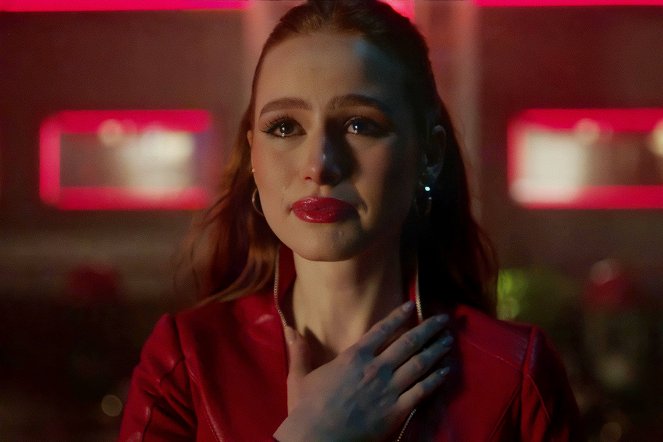 Riverdale - Chapter One Hundred and Seventeen: Night of the Comet - Z filmu - Madelaine Petsch