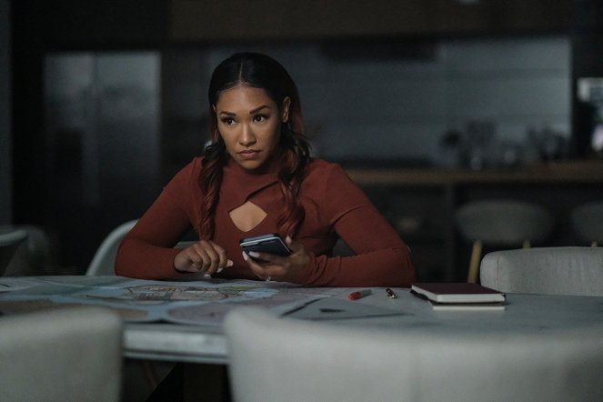 The Flash - The Mask of the Red Death, Part 1 - Photos - Candice Patton