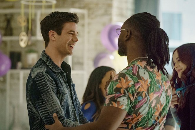 The Flash - The Good, the Bad and the Lucky - Photos - Grant Gustin, Danielle Panabaker