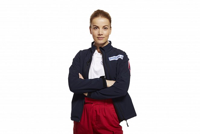 Nurses - Season 13 - Promo - Janni Hussi