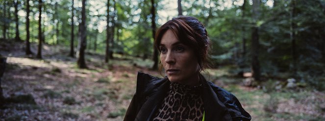Mörkt hjärta - Familjer i fejd - De la película - Aliette Opheim