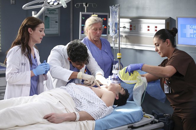 Grey's Anatomy - Un sentiment d'abandon - Film - Adelaide Kane