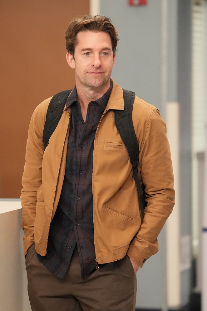Grey's Anatomy - Season 19 - Ready to Run - Photos - Scott Speedman
