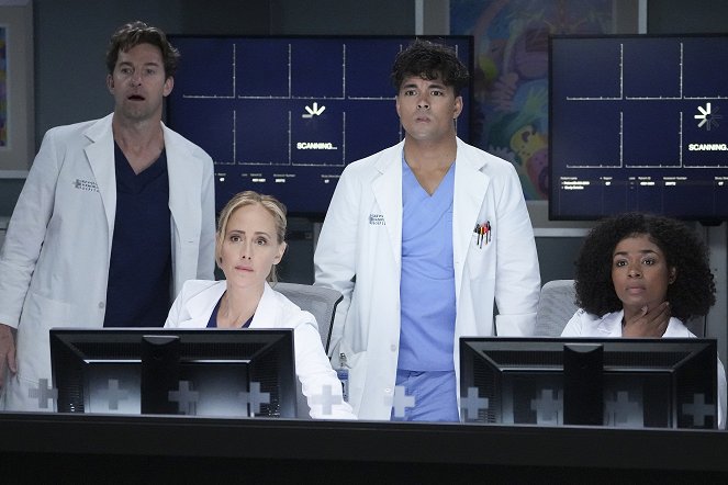 Grey's Anatomy - Ready to Run - Photos - Scott Speedman, Kim Raver, Niko Terho, Alexis Floyd