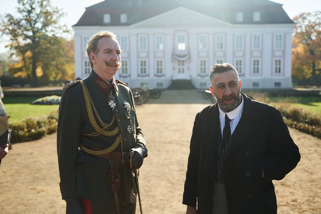 German Genius - Wilhelm und der Wanderbeschneider - Filmfotók - Kida Khodr Ramadan