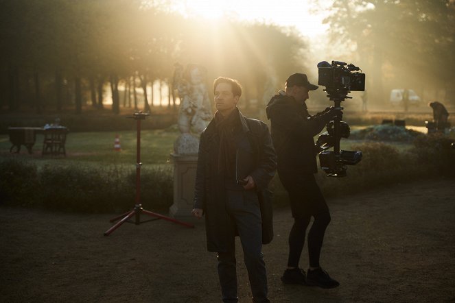 German Genius - Wilhelm und der Wanderbeschneider - Photos - Tom Schilling