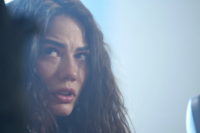 Adım Farah - Season 1 - Küçük Şah - Filmfotos - Demet Özdemir