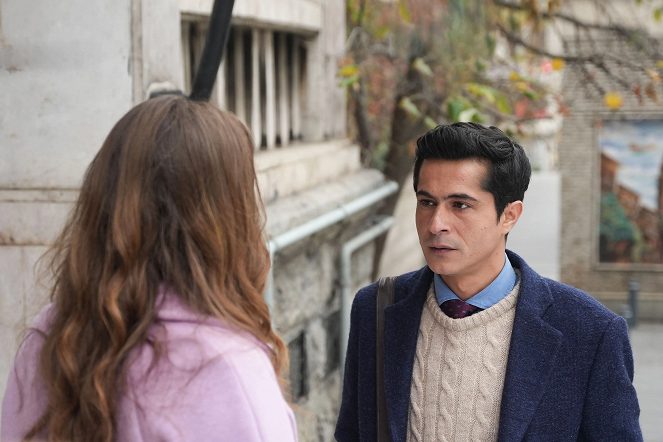 Taçsız Prenses - Season 1 - Episode 2 - Photos - İsmail Hacıoğlu