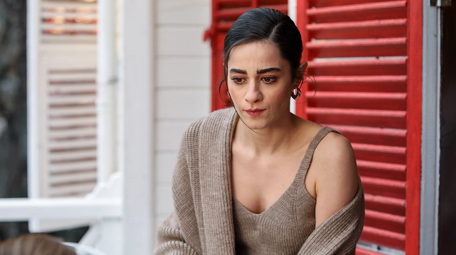 Yüz Yıllık Mucize - Episode 1 - Photos