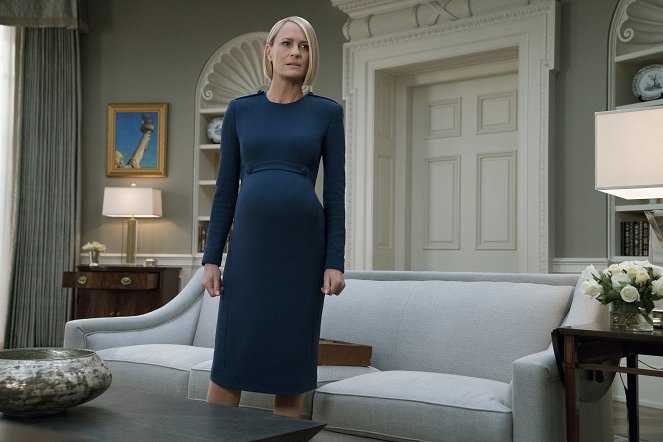House of Cards - Chapter 72 - Photos