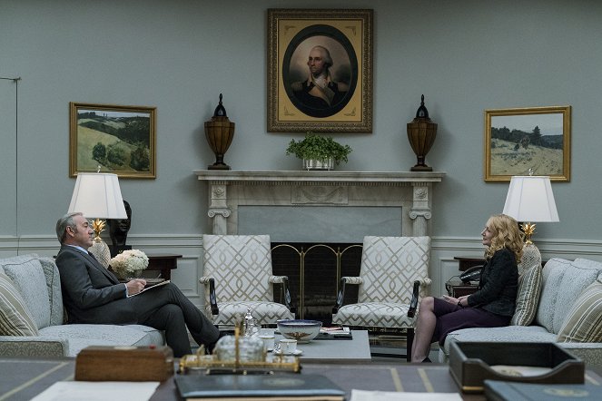 House of Cards - Chapter 62 - Photos