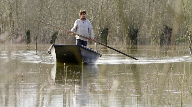 De l'eau jaillit le feu - Van film