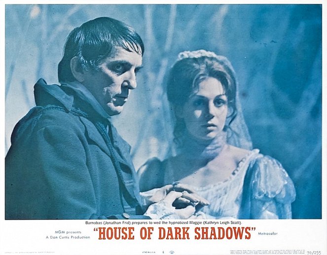 House of Dark Shadows - Mainoskuvat