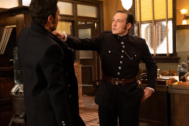 Murdoch Mysteries - Sometimes They Come Back, Part 1 - Photos - Lachlan Murdoch