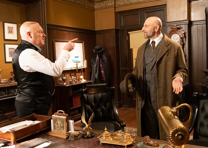 Murdoch Mysteries - Sometimes They Come Back, Part 1 - Photos - Thomas Craig, Marvin Kaye