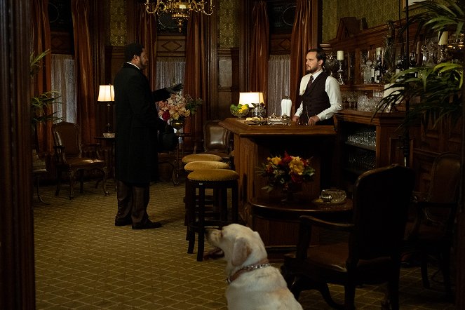 Murdoch Mysteries - Sometimes They Come Back, Part 1 - Photos - Roger Cross, James Graham