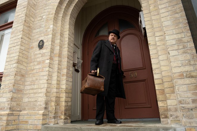 Murdoch Mysteries - Sometimes They Come Back, Part 1 - Photos - Thomas Craig