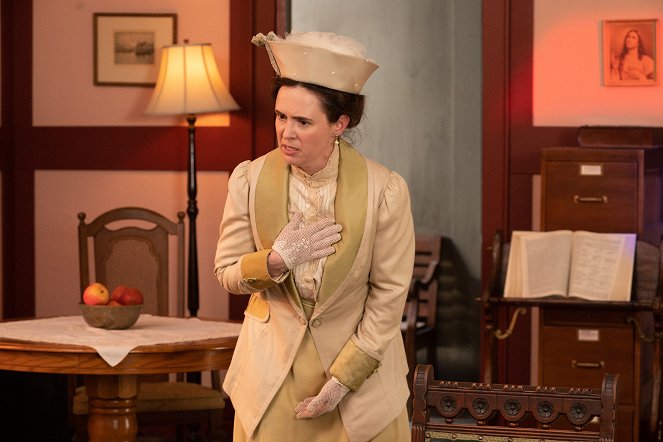 Murdoch Mysteries - Sometimes They Come Back, Part 1 - Photos - Amy Stewart