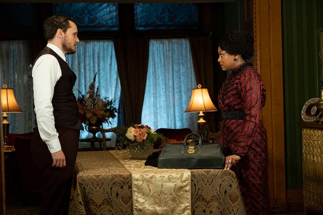 Murdoch Mysteries - Sometimes They Come Back, Part 2 - Photos - James Graham, Shanice Banton