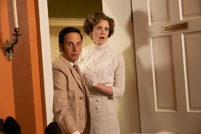 Murdoch Mysteries - Honeymoon in Hampshire - Photos