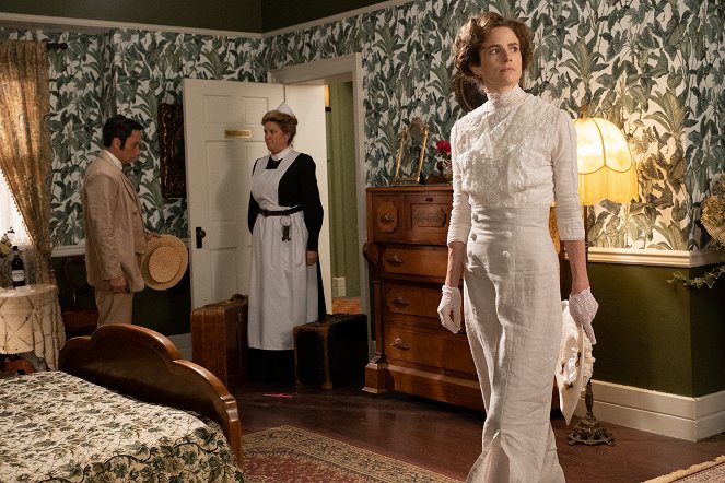 Murdoch Mysteries - Honeymoon in Hampshire - Photos