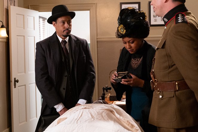 Murdoch Mysteries - Breaking Ranks - Photos