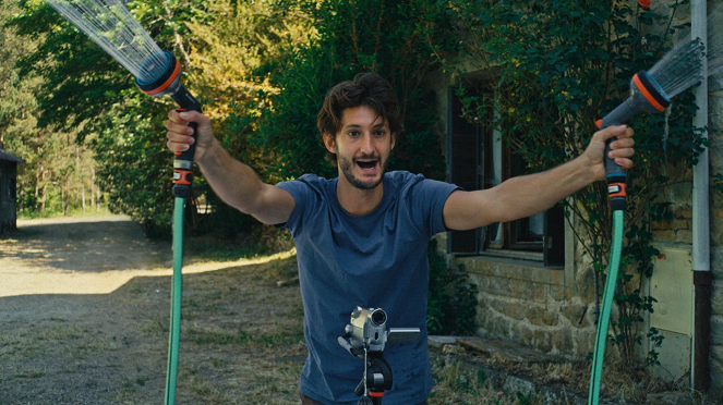 The Book of Solutions - Photos - Pierre Niney