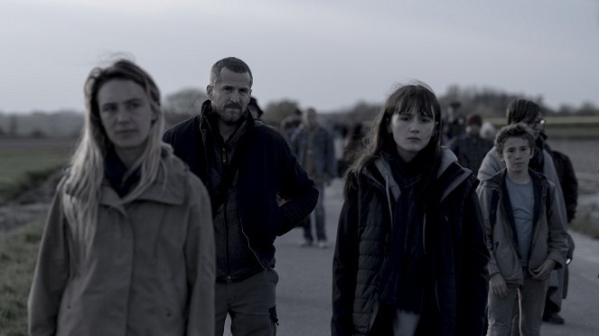 Lluvia ácida - De la película - Laetitia Dosch, Guillaume Canet, Patience Munchenbach