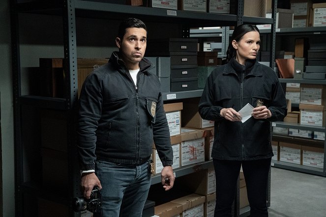 NCIS rikostutkijat - Season 20 - Kompromat - Kuvat elokuvasta - Wilmer Valderrama, Katrina Law