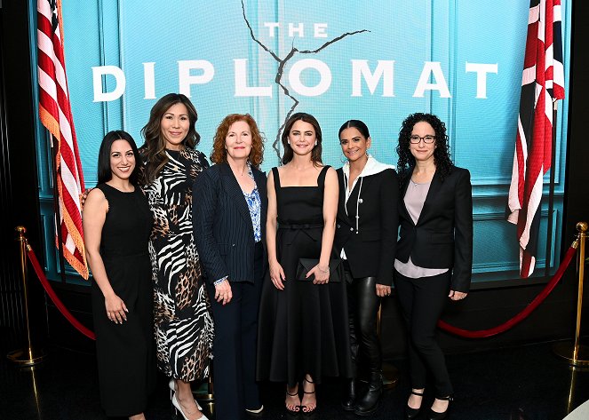 Diplomatische Beziehungen - Season 1 - Veranstaltungen - The Diplomat - DC Special Screening at Motion Picture Association of America on April 19, 2023 in Washington, DC - Keri Russell, Debora Cahn