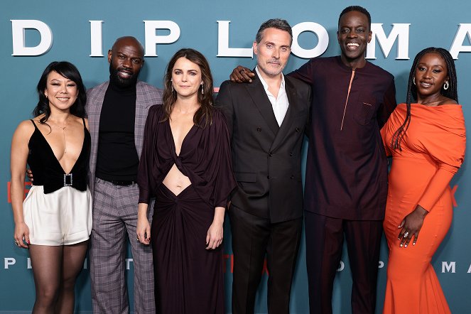 Diplomatické vztahy - Série 1 - Z akcí - The Diplomat - NY Premiere on April 18, 2023 in New York City - Ali Ahn, David Gyasi, Keri Russell, Rufus Sewell, Ato Essandoh, Nana Mensah