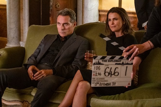 La Diplomate - Une passion tourbillonnante - Tournage - Rufus Sewell, Keri Russell