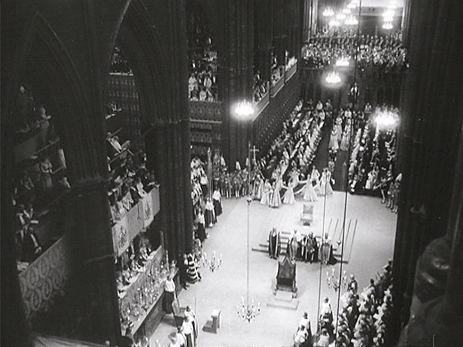 Mystères d'archives : 1953. Le couronnement d'Elisabeth II - Van film