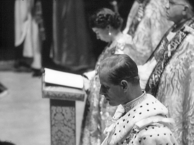 Mystères d'archives : 1953. Le couronnement d'Elisabeth II - Filmfotos - Prinz Philip, Herzog von Edinburgh