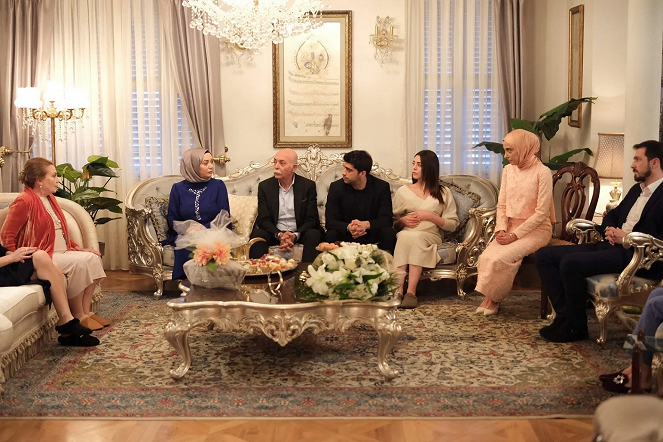 Kızılcık Şerbeti - Episode 26 - Kuvat elokuvasta