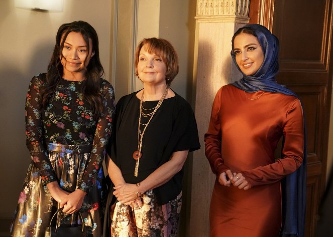 NCIS: Los Angeles - New Beginnings, Part 2 - Photos - Natalia del Riego, Pamela Reed, Medalion Rahimi