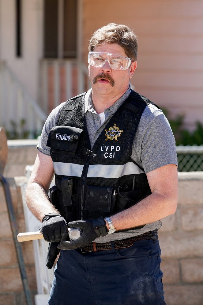 CSI: Vegas - Season 2 - Story of a Gun - Photos