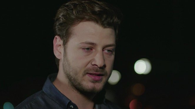 Kanatsız Kuşlar - Episode 21 - De la película - Ümit İbrahim Kantarcılar