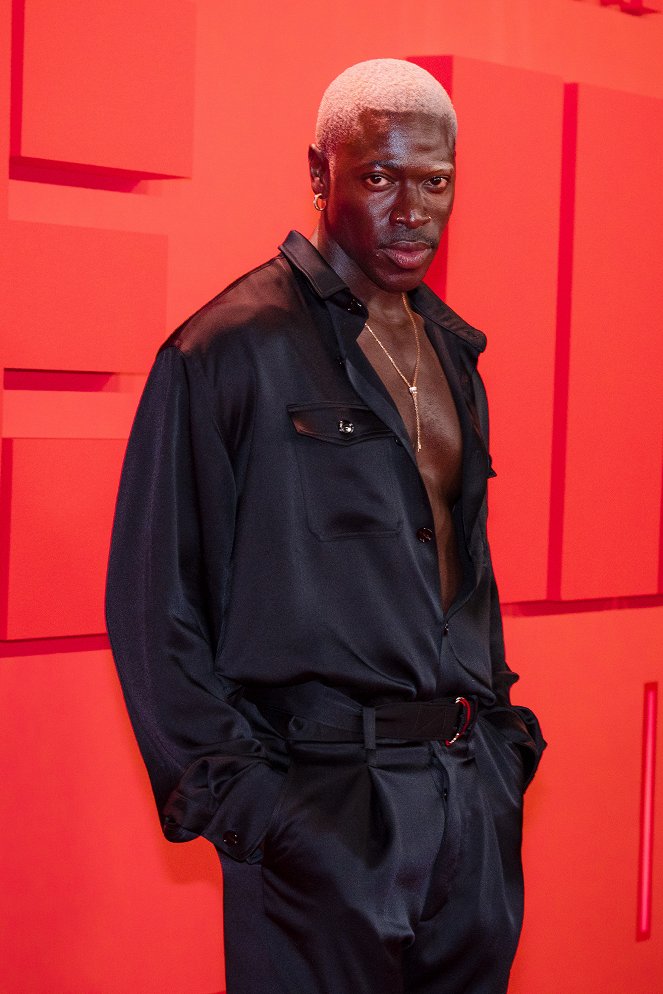 Az idol - Rendezvények - World premiere of the first two episodes of The Idol at Cannes’ Palais des Festivals on May 22, 2023 - Moses Sumney