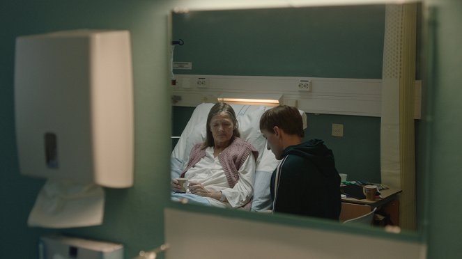 Fake Patient - Förnekelse - Kuvat elokuvasta - Ann Petrén, Einar Bredefeldt