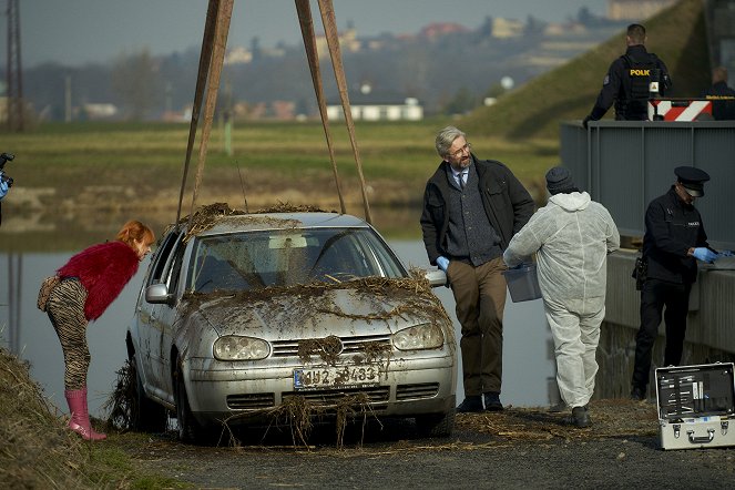 Případy mimořádné Marty - Trochu víc víry - Photos - Tatiana Dyková, Roman Zach