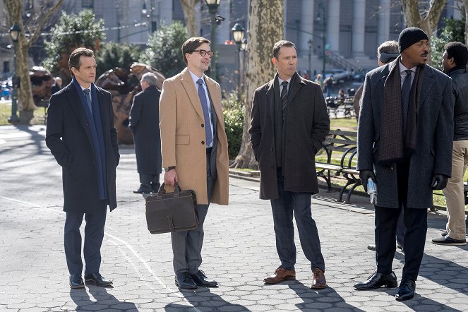 Law & Order - Season 22 - Bias - Photos - Hugh Dancy, George Hampe, Jeffrey Donovan, Mehcad Brooks