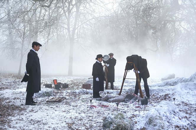 Paris Police 1900 - Paris Police 1905 - Episode 1 - Filmfotók