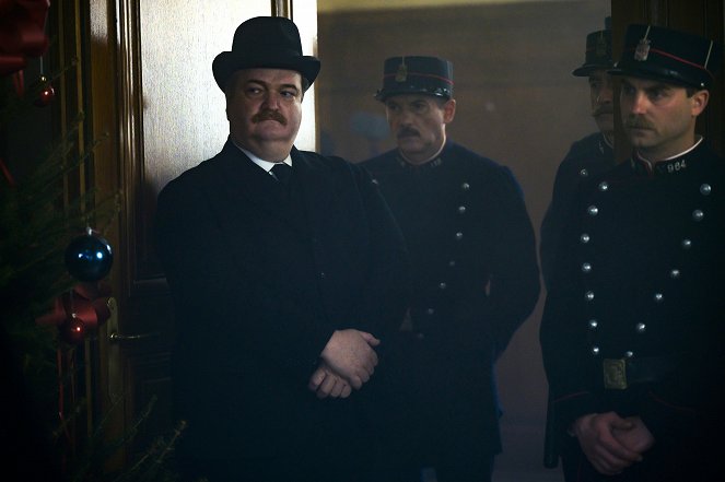 Policie Paříž 1900 - Paris Police 1905 - Epizoda 1 - Z filmu