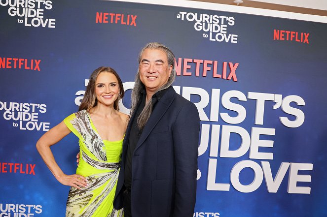 L'Amour en touriste - Événements - Netflix's A Tourist's Guide to Love special screening at Netflix Tudum Theater on April 13, 2023 in Los Angeles, California - Rachael Leigh Cook, Steven K. Tsuchida