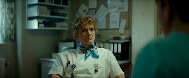 La enfermera - El dream team - De la película