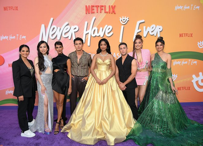 Tenkrát poprvé - Série 4 - Z akcí - Netflix's "Never Have I Ever" season 4 premiere at Westwood Village on June 01, 2023 in Los Angeles, California